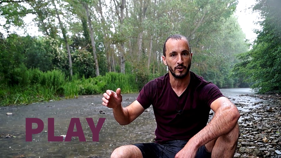 Play, cambia tu vida jugando.